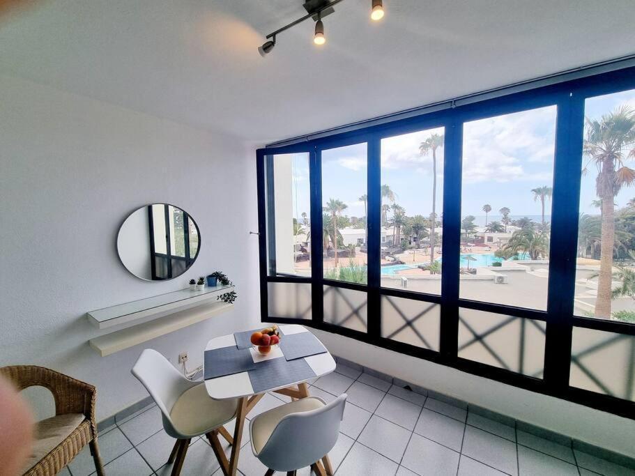 Luxury Ocean View Playa Roca Apartment Costa Teguise Ngoại thất bức ảnh