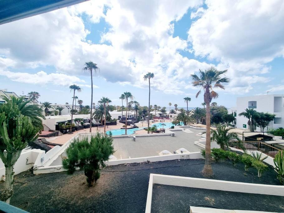 Luxury Ocean View Playa Roca Apartment Costa Teguise Ngoại thất bức ảnh
