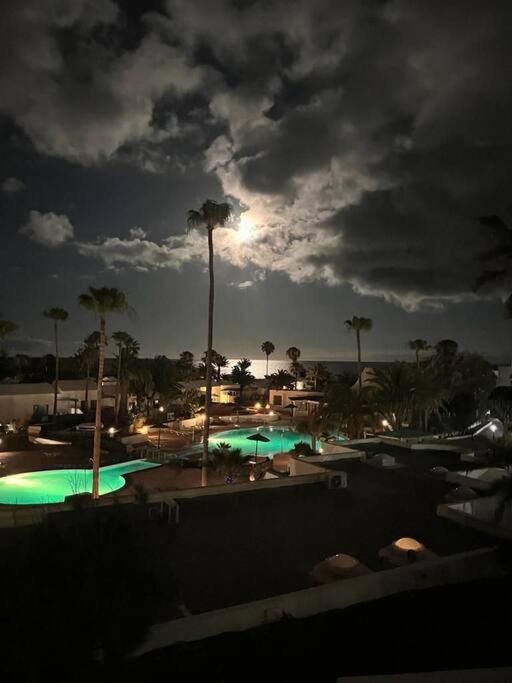 Luxury Ocean View Playa Roca Apartment Costa Teguise Ngoại thất bức ảnh