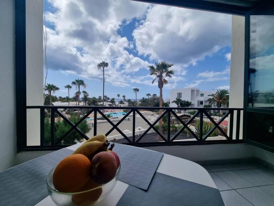 Luxury Ocean View Playa Roca Apartment Costa Teguise Ngoại thất bức ảnh