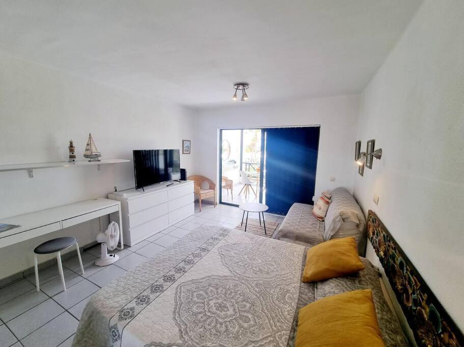 Luxury Ocean View Playa Roca Apartment Costa Teguise Ngoại thất bức ảnh