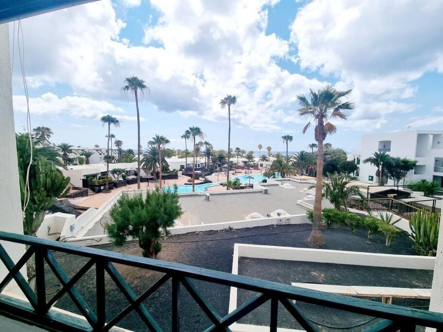 Luxury Ocean View Playa Roca Apartment Costa Teguise Ngoại thất bức ảnh